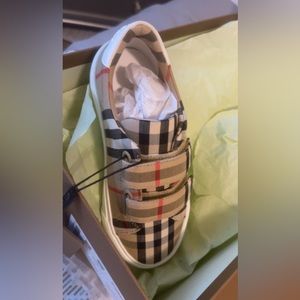 Burberry Kids Sneakers
